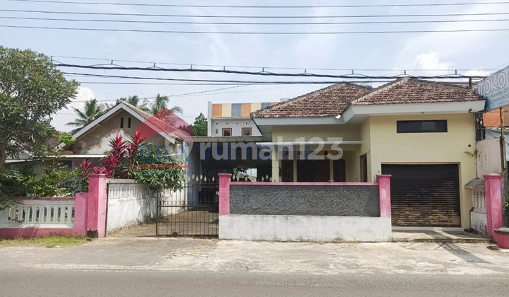 Rumah Jual Lahan Sangat Luas di Pakis, Cocok untuk Berbagai Macam Usaha, Gudang Dekat Wisata Lembah Tumpang