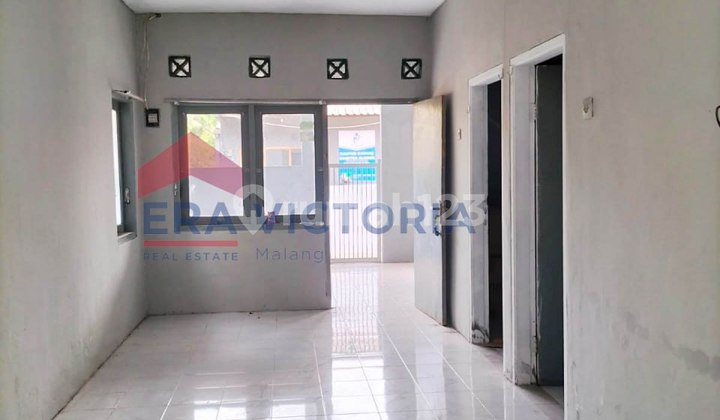 Ready-to-Occupy House in Singosari Housing Estate, Near Singosari Toll Road, Smkn 1, Marsudi Waluyo Hospital, Suitable for Small Family Living 2