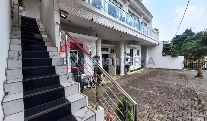Guest house + Cafe Fully Furnish siap pakai di Batu, dekat Museum Angkut cocok untuk berbagai macam bisnis di Kota Batu 2