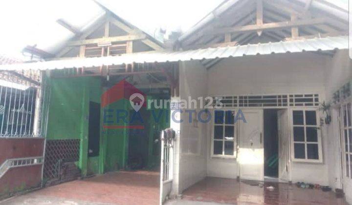 Rumah 1 Lantai Butuh Renovasi, Terletak di Daerah Yang Strategis Dengan Lingkungan Sekitar Yang Ramai, Dekat Dengan Pusat Kota Dan Tamandayu 1