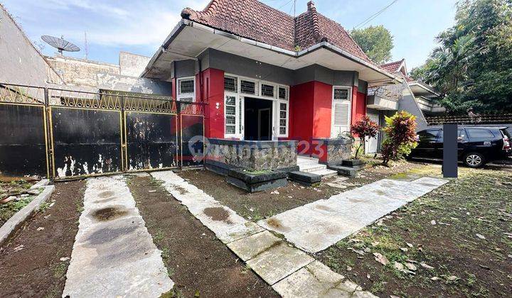 For Rent Rumah Gaya Vintage 1 Lantai Kondisi Bagus Dan Terawat, Terletak di Daerah Yang Strategis, Sosok Untuk Dijadikan Sebagai Cafe Ataupun Restoran 1