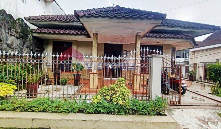 For Sale Rumah Cantik 1,5 Lantai Kondisi Bagus, Terawat Semi Furnished, Terletak di Daerah Yang Strategis Dan Bebas Banjir , Dekat Dengan Rsud Lawang  1