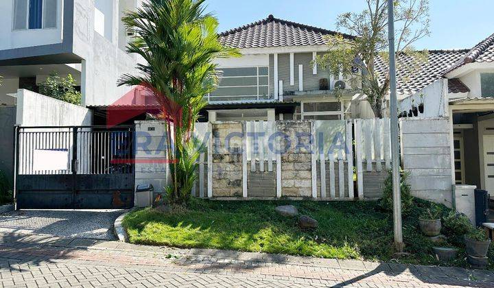 Dijual Rumah 2 Lantai Cantik, Terawat Dan Semi Furnished , Terletak di Sebuah Perumahan Elit Tidar Malang Dekat Dengan Universitas Ma Chung Dan Ub 2 1