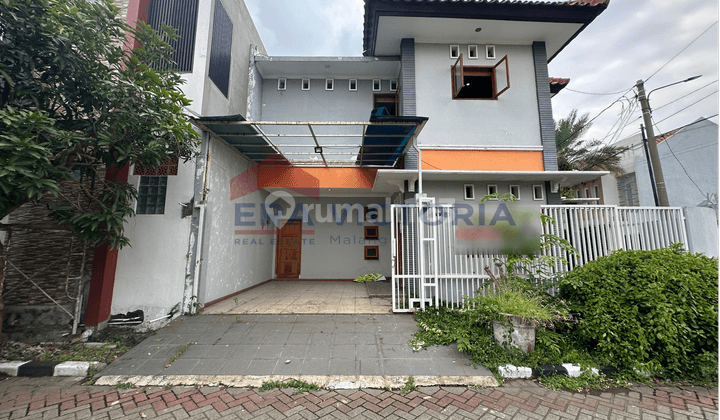  Rumah Modern 2 Lantai Bagus Di Daerah Wiyung Surabaya, Dekat Dengan Unesa, Pakuwon Mall Surabaya Dan Pintu Tol Surabaya 1