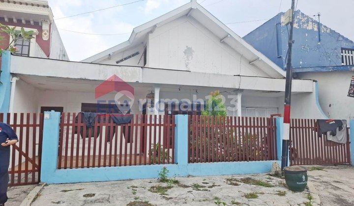 Rumah siap huni di daerah Sulfat, Blimbing lokasi strategis dekat dengan pusat kuliner Sulfat, Pasar Bunul