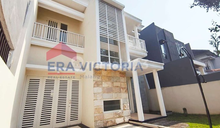 Ready-to-Occupy House in Araya with SHM, Strategically Located Near Binus, Persada Hospital, Plaza Araya, Easy Access to Malang City 2