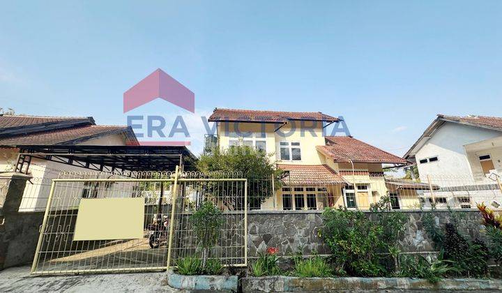 Villa Bagus Harga Menarik di Daerah Songgokerto Batu Lokasi Tenang, Sejuk, View Gunung Panderman Semi Furnish 1