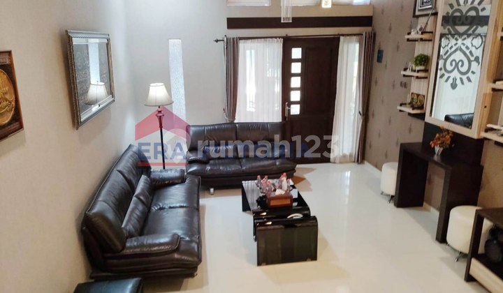 A ready-to-occupy house in a one-gate system cluster, strategically located near the sulfate culinary center and Malang City Center. 2