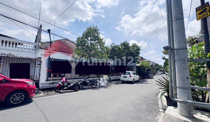 Ready-to-Occupy Well-Maintained House with SHM, Strategically Located Near Unmer, Um, Klojen, Mcp Mall, Klojen Culinary Center in Malang City 2