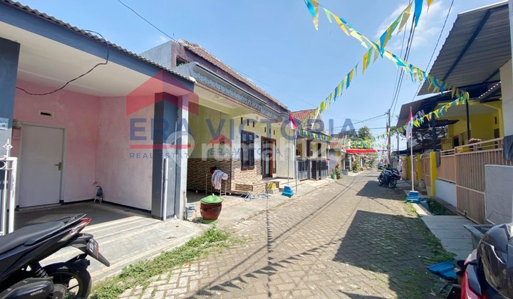 Rumah siap huni di dalam perumahan di Dengkol Singosari, akses cepat ke Bandara ABD Saleh, dekat Pasar Dengkol, cocok untuk hunian keluarga 2