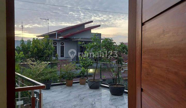 Rumah Mewah 2 Lantai di Gatot Subroto, Medan Helvetia Dijual 2