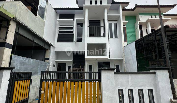 Rumah 2lantai Dlm Komplek Lokasi Dkt Ke Ringroad Dan Manhatan Mall Rumah SHM Bagus di Jl. Balam, Sei Sikambing B, Kec. Medan Sunggal, Kota Medan, Sumatera Utara, Medan Sunggal 1