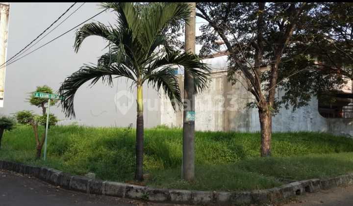 Flood-Free Hook Land in Ancol Barat, North Jakarta