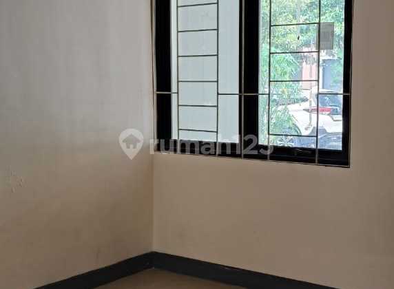 Rumah siap hunio di cluster acacia bekasi 2