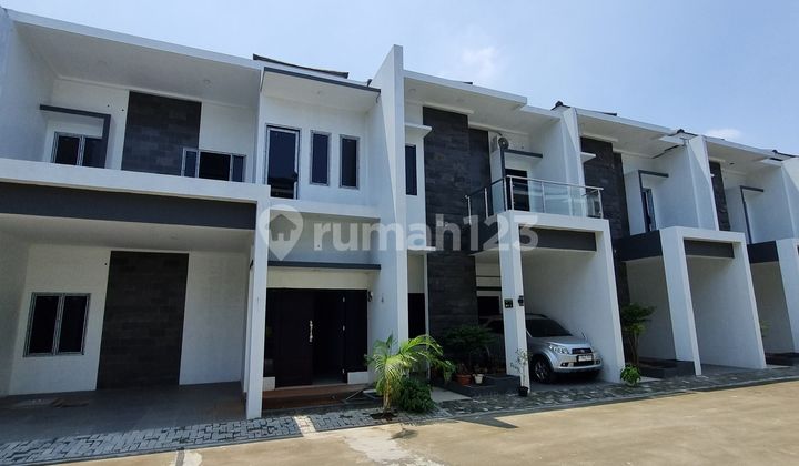 Rumah Baru,harga murah  ,bangun kokoh ,samping Summarecon crown gading Harapan indah 2