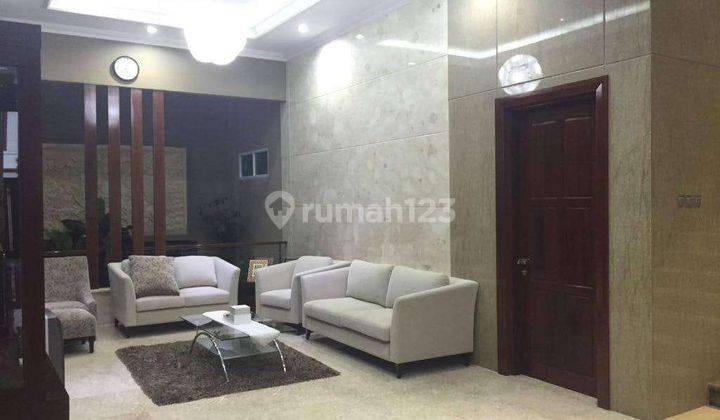 Dijual Rumah 3 Lantai Di Perumahan Jatiwaringin, Bekasi 2