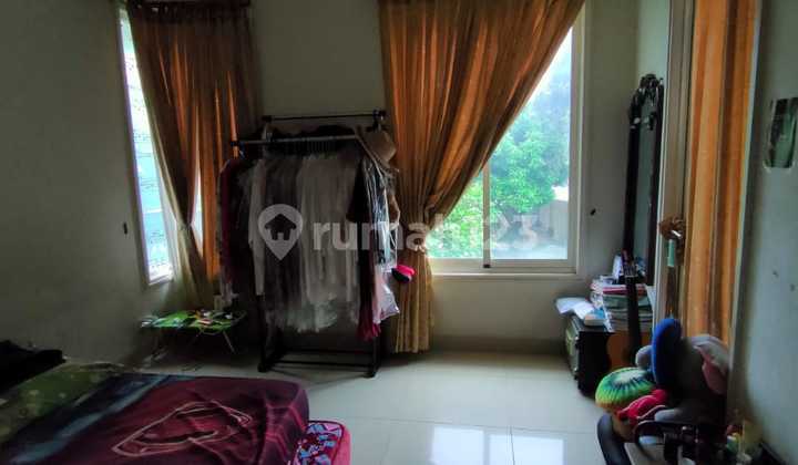 Dijual Cepat Rumah Dekat Mall di Cluster Chalcedony Serpong 2