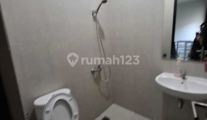 Rumah bebas banjir di summarecon bekasi 2