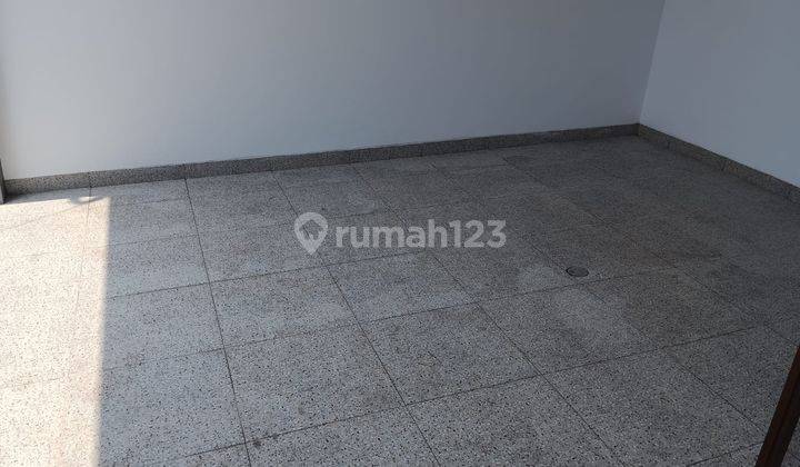 Rumah 1 1 2 Lantai Siap Huni di Harapan Indah Bekasi 2