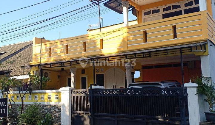 Rumah Hoek 2 Lantai , Dijual Cepat Dalam Perumahan Pondok Pekayon Indah , Bekasi Selatan 1