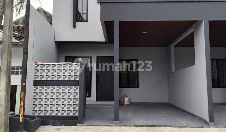 Di Jual Cepat Rumah Minimalis 2 Lantai , Bulevard Harapan Indah,Bekasi