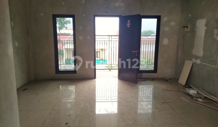 Wide 5 Ruko Flood-Free in Duren Sawit, East Jakarta 2