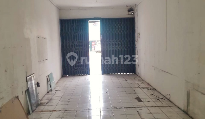 For Rent 2-Story Shop House on Strategic Roadside in Pondok Kelapa, East Jakarta 2