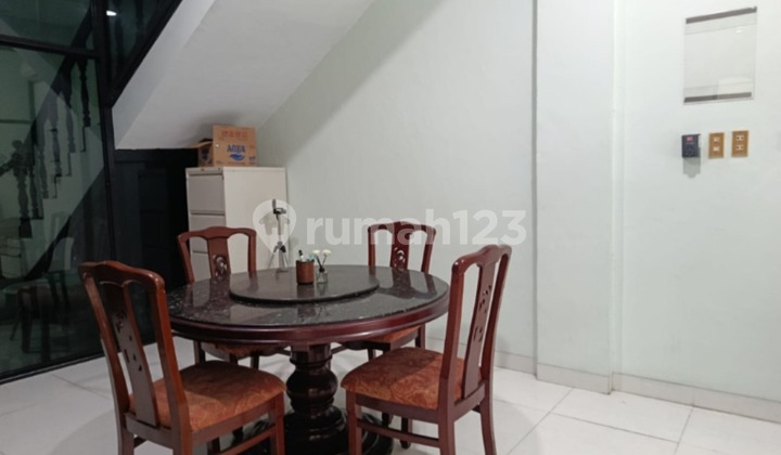 Ready-to-Occupy Shop House in Pangeran Jayakarta, South Mangga Dua 2