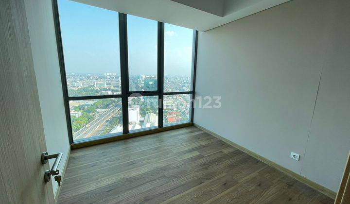 Apartemen Holland Village Dengan Private Lift di Kemayoran 2