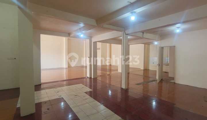 1½ Story Shop House Suitable for Business in Jatibening, Caman Bekasi 2