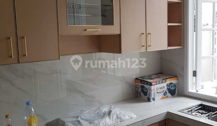 Flood-Free Luxury House in AL Complex, Duren Sawit, East Jakarta 2