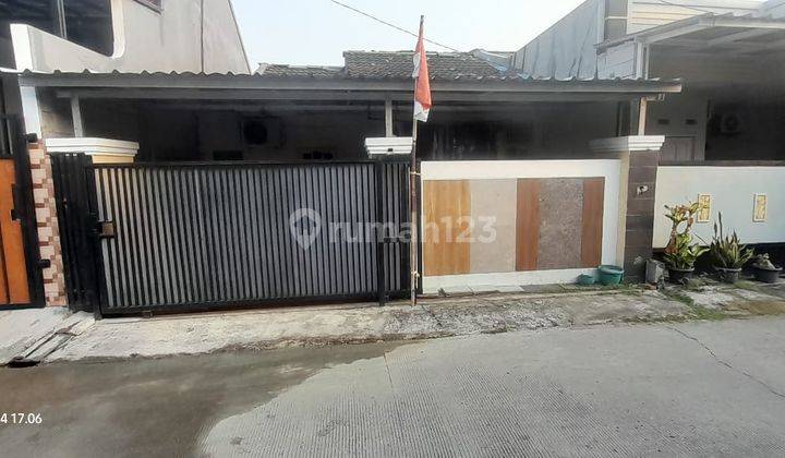 Dijual Cepat Rumah Luas 77 Mtr di Harapan Indah Bekasi 1