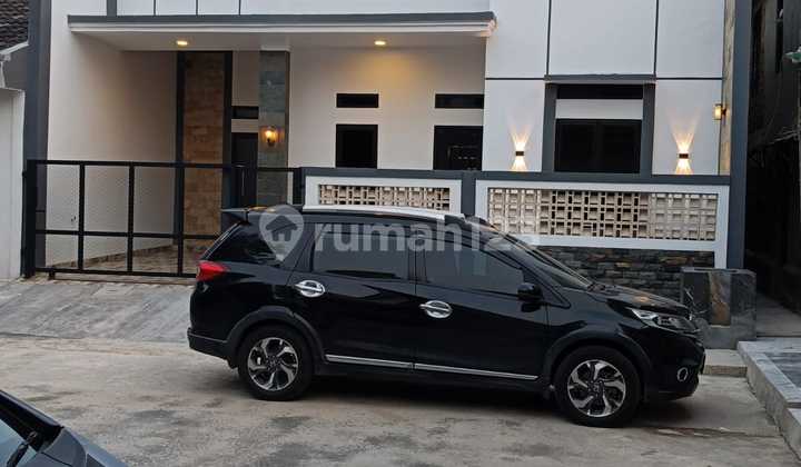 Rumah dekat dengan summrecon bekasi dan stasiun bekasi di titian indah bekasi