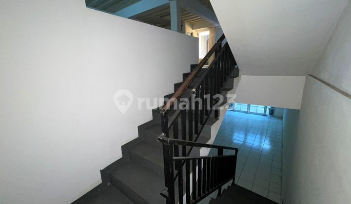 Ready-to-occupy shophouse in Pondok Melati, Bekasi. 2