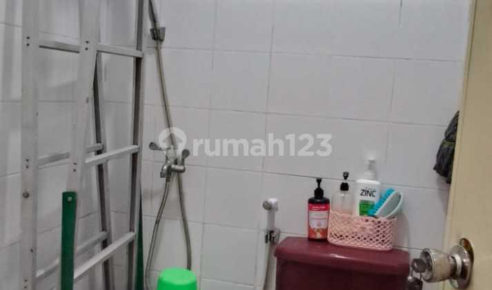 kamar mandi rumah full furnished di kemang