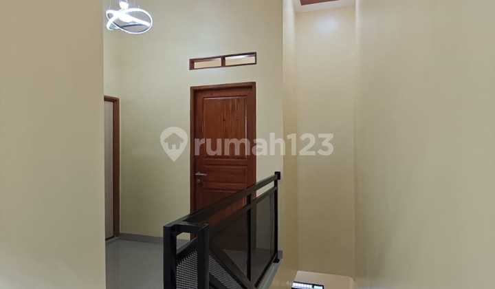 Rumah dekat dengan stasiun dan pasar di permata hijau permai 2