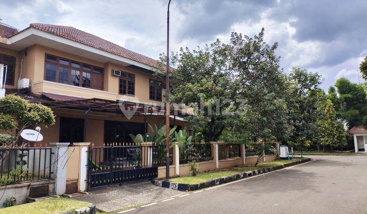 Rumah Hook di Komplek Taman Berdikari Sentoso Pulo Gadung