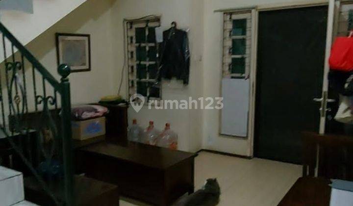 Rumah 2 Lantai di Vila Valensia Pakuwon Indah Surabaya Barat 1