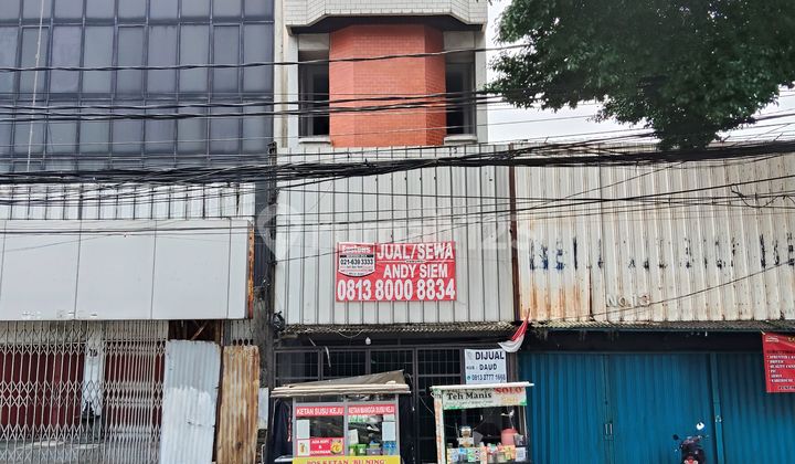 Affordable 3-Storey Shop House on Jl Hasyim Ashari, Petojo Utara, Gambir, Central Jakarta