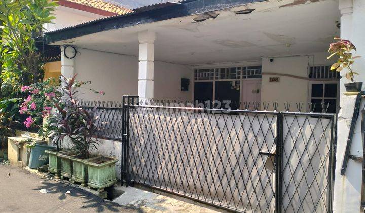 Rumah Lama Murah di Jl Cempaka Putih Barat 14, Cempaka Putih 1