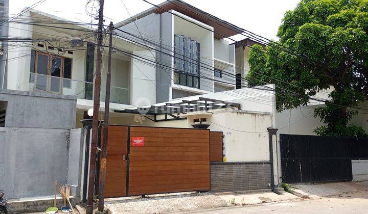 Rumah Murah 2lt di Villa Arteri Kebon Jeruk,e Ujung Villa Alteri 2