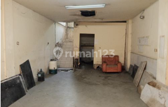 Ruko Murah Bgt 3Lt di Jl Sukarjo Wiryopranoto,Kebon Kelapa,Gambir