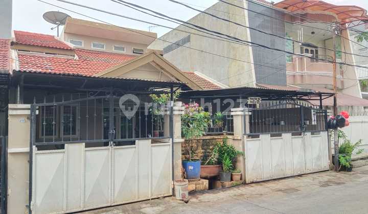 Rumah tua Murah di Taman duta mas,Jl kusuma 2,Wijaya Kusuma 2