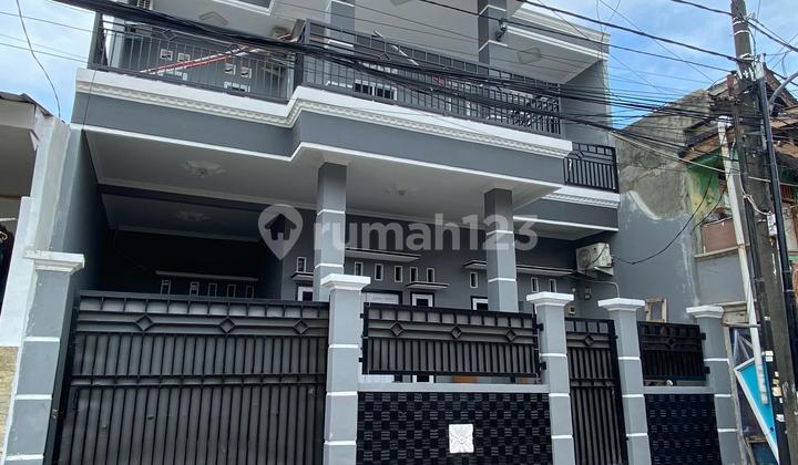 Affordable 2-Storey House on Jl Kalibaru 9, Kalibaru, Cilincing, Jakarta Utara 1