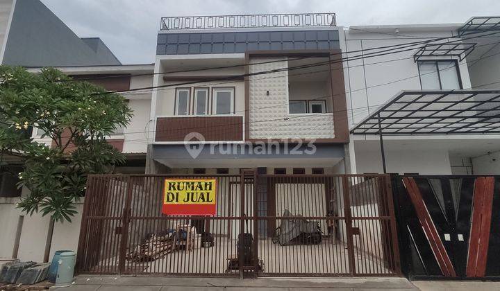 Dijual Rumah Baru di Taman Surya 5, 7x20, 2 Lantai 1