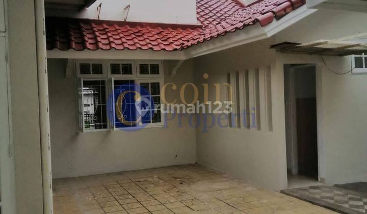 Rumah Dengan Tipe Modern 2 Lantai di Kota Wisata 2