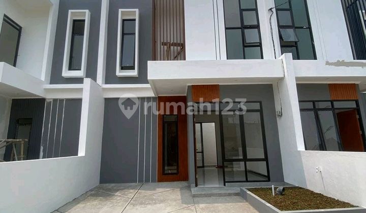 Nice House with SHM in Depok Near Citayam Station