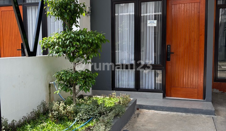 For Sale House Strategic Location Near Sawangan Toll Exit and Station
