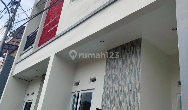 Perumahan cluster Johar baru Jakarta pusat harga 300--400jtan SHM IMB 1