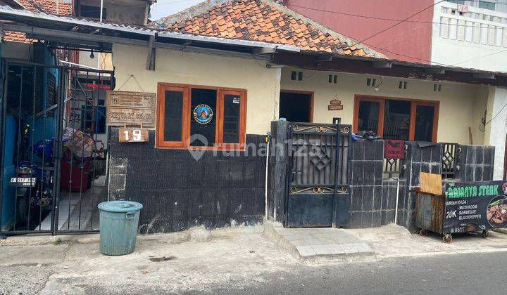 Rumah Kwitang Pinggir Jalan 2 Mobil  1